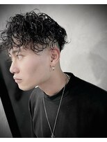 モウ(mow)&nbsp;プードルパーマとスペインカールのあいだのスードルパーマ