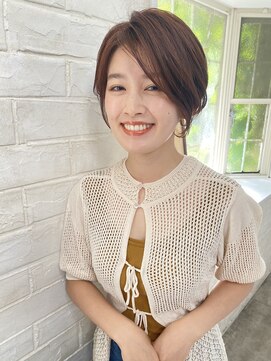 ガーランド (Garland) 大人ショート/ショートボブ/マチルダボブ/ピンクベージュ/卵型