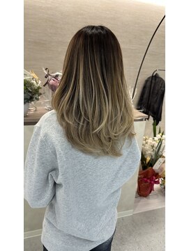 サロンドディバース(Salon de DIVERSE) バレイヤージュ