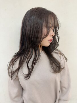 リア(Lia by KENJE) 美髪　顔周りレイヤー＆ラベージュカラー