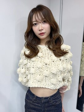 ヨロ(YORO) 【新潟/古町】20~30代 ウェーブロング 波巻き