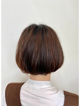 セラ(SERA) ミニボブで首回りすっきり