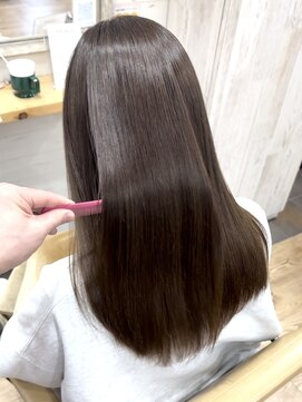 スカイ(SKY) 透明感カラー/髪質改善/縮毛矯正/韓国風レイヤーカット