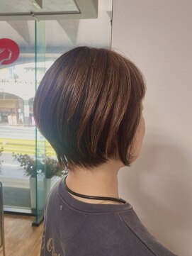 カミコーゼット グレイ(kamiko-Z Gray) 【炭酸シャンプー付き】カット＋カラー＋デザインカラー＋TR