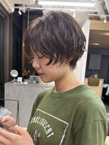 ミィ 表参道(mee.)&nbsp;似合わせカット ショートボブ ショートパーマ ハンサムショート