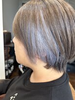 エプタ(epta)&nbsp;白髪を生かした、デザインカラー