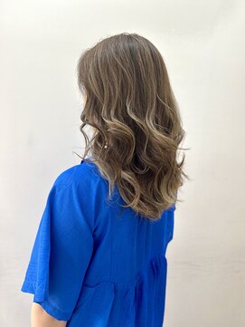ヘアーライズ 池袋東口店(hair RISE) エアータッチバレイヤージュでベースを作りラベンダーベージュ