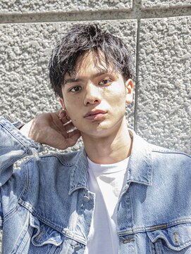 シティ(CITY) フェザーパーマブルーブラックショートセンターパートガイルヘア