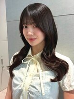 トリッカバルコニー ハヤマ(tricca Balcony Hayama)&nbsp;艶感ロングレイヤー / 韓国ヘア / ダークブラウンカラー