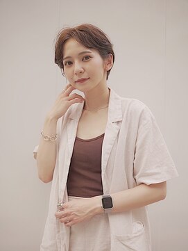 レブリイゼンコー イオンモール幕張新都心店(Reverie ZENKO) ショート×センターパート×ナチュラルパーマ