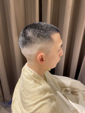 ルアナ(Luana) ボウズ×スキンフェード