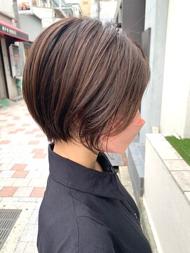 アフロートpd+ KOBE(AFLOATpd+) 【神戸三宮】２０代３０代４０代　大人小顔丸みショート