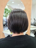 プレジール PLAISIR ショートレイヤー+年齢巻き戻しトリートメント+アロマシャンプー