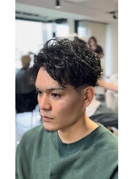 ザ オーダー(THE ORDER) 短髪パーマ