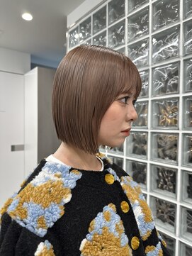 サンク 原宿 表参道(cinq) 切りっぱなしボブミルクティーベージュケアブリーチワイドバング