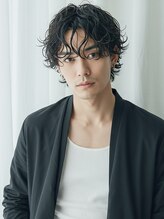 今トレンドのメンズパーマ。毛流れをコントロールするニュアンスパーマが人気♪