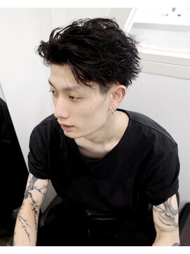 ゾーイ ボーイズ(ZOEY boyz) ルーズショート×ニュアンスツイストパーマ