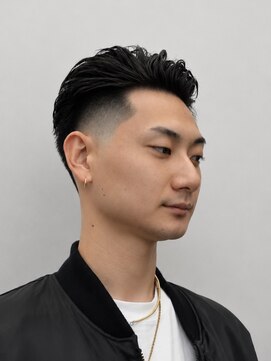 スター(STAR) メンズカット×ハイフェード爽やかショート