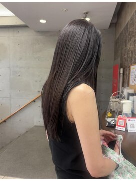 ヘアールーム プリズム(Hair room Prism) 大人ブラックロング【池袋西口/要町】