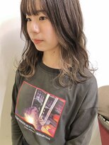 ツイギー 伊賀上ビル店(TWiGGY)&nbsp;インナーカラー&カジュアルミディアム　side ver