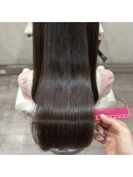 エルデ ナインズ ヘアー スタンド 川口店(elde 9's HAIR STAND) チェリーブラウン/丸顔/ミニウルフ/白髪ぼかし/髪質改善