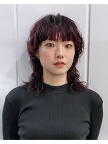 ジュリエッタ(giulietta)&nbsp;マッシュレイヤーウルフパーマ　ボルドーカラー