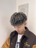 ルースト 京都駅前店(ROOST)&nbsp;ツイスパフェードマッシュ×ホワイトハイライト