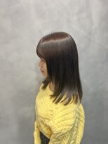 レヴィ 神楽坂(Levi)&nbsp;透明感カーキグレージュのレイヤーロングstyle