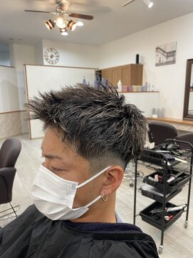 リファイン バイ アフィナー 本厚木店(Refine by Afinar) 【本厚木/本厚木駅】ツイストショート