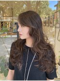 立体感のあるロングレイヤーパーマ