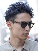 スパイキーショートビジネスショートツイストパーマ刈り上げ30代