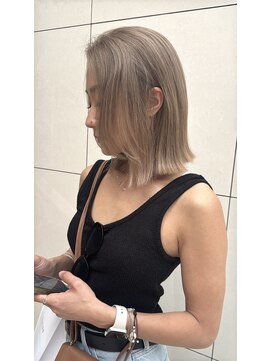 ジゼル(gisele) ペールベージュ