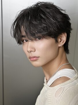 ルーシー 川越(LUCEY) センターパートフェザーパーマシャドウパーマメンズパーマ