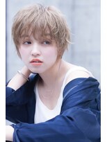 エース (ACE) ACE ハイトーンベージュ×無造作ショート