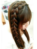 ヘアーメイク ティアラ(Hair make Tiara) ストレート編みおろしヘア☆+゜