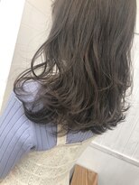 ナンバー デセオ 吉祥寺(N° deseo) 濡れ髪 切りっぱなし オリーブカラー セミウェットウェーブ