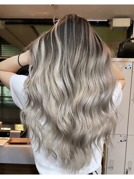 ラフ(LAFF) #黒髪#ボブルフ#ネビージュ#小顔#ワンレン