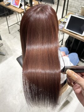 フェリア 渋谷(Feria) 【Feria渋谷】Gishi限定クーポン髪質改善トリートメント