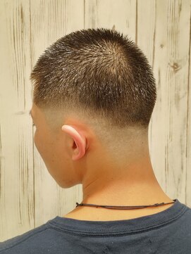 ヨシザワインク バンダイ(YOSHIZAWA Inc. BANDAI) メンズカット/ベリーショート/20代30代/フェードスタイル