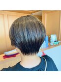 ショートボブ