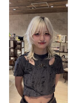 アマトウキョウ アユンチェ(AMA TOKYO×AYUNCHE) ウルフカット/韓国ヘア/韓国スタイル/髪質改善/レイヤーカット