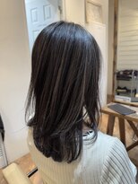 ミディアム×白髪ぼかしハイライト×シルバー