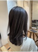 ミディアム×白髪ぼかしハイライト×シルバー