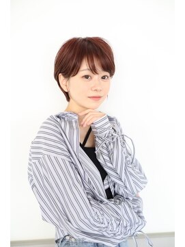 メモリーズ 表参道(Memories) 30代40代50代耳かけショート前髪なしハンサムショート白髪ぼかし