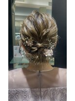 キングスベリーユナイテッド(Kingsbury United) ヘアセット/ヘアアレンジ/結婚式参列/ミディアム