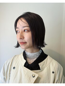 レイジーアワーズ(Lazy Hours) 切りっぱなしボブ/外はねボブ/透明感カラー