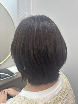 アオ 花咲町(a-o) 毛先ぱつんボブで外はねアレンジ♪