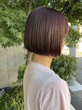 エム インターナショナル 春日部本店(EMU international) 赤味ブラウンで魅せる大人の上品ボブ