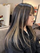 栞美容室&nbsp;フェイスフレーミング＋インナーカラー