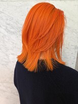 オリノ(olino) ビビッドオレンジのレイヤーミディ